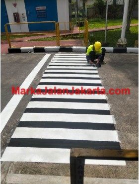 Pembuatan Zebra Cross & Pedestrian Zone