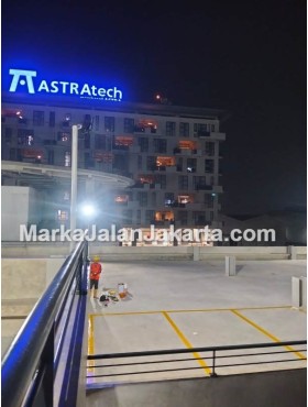 Marka Jalan Kawasan Industri / Gudang Logistik